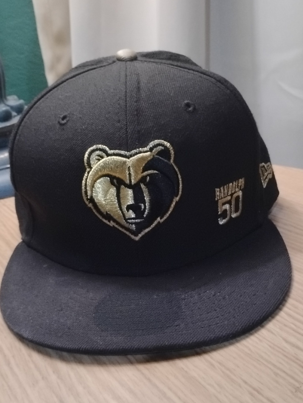 MEMPHIS GRIZZLIES  Gold Bear Logo Fitted Hat